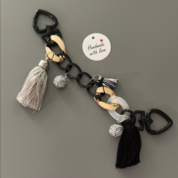 Heart Bag Charm/Keychain Black and Gold - Picture 1 of 1